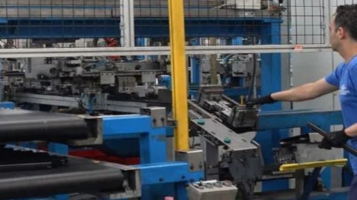 Estancamiento en la Producción de Autopartes en Puebla: Competencia y Economía Afectan el Sector