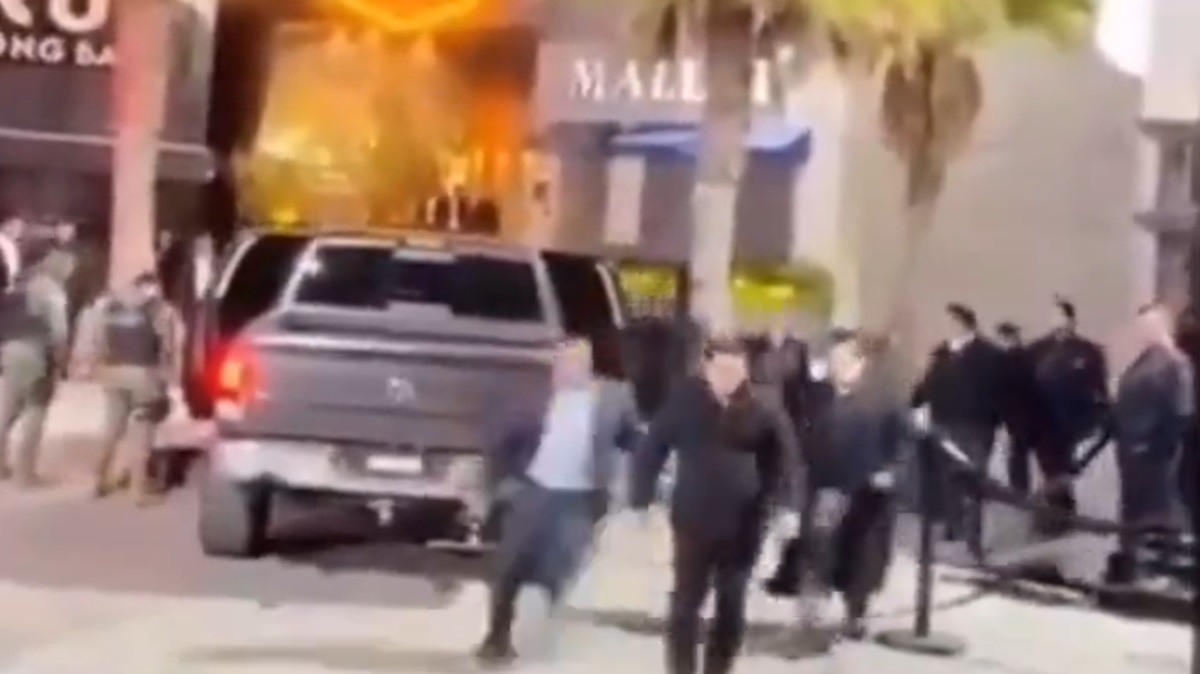 VIDEO Salvaje golpiza en antro de Angelópolis: cadeneros de Mallet dejan a hombre inconsciente a golpes