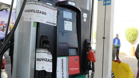 ¿Te faltan litros? Profeco ‘clausura’ bombas en Puebla por despachar menos combustible