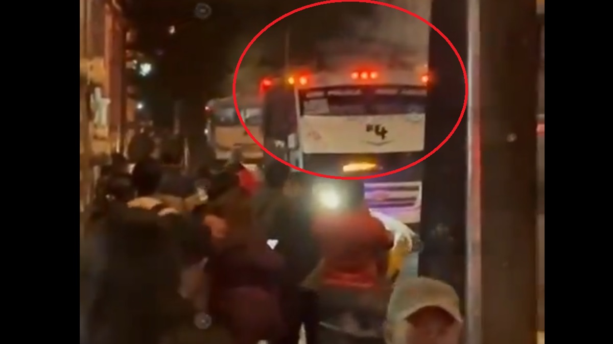 ¡Caos en el Centro Histórico! Ruta 4 envuelta en llamas cerca de El Carmen
