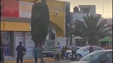 VIDEO: ¡Alerta en Puebla! Reportan amenaza de bomba en zona del Oxxo de Bosques del Pilar