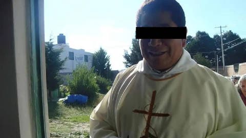 Denuncia Ignorada: Sacerdote Acusado de Abuso Recibe Apoyo en Pahuatlán