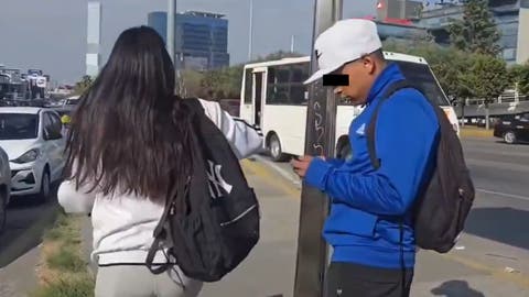 VIDEO Captan a ladrones robando celulares en la Ruta Angelópolis