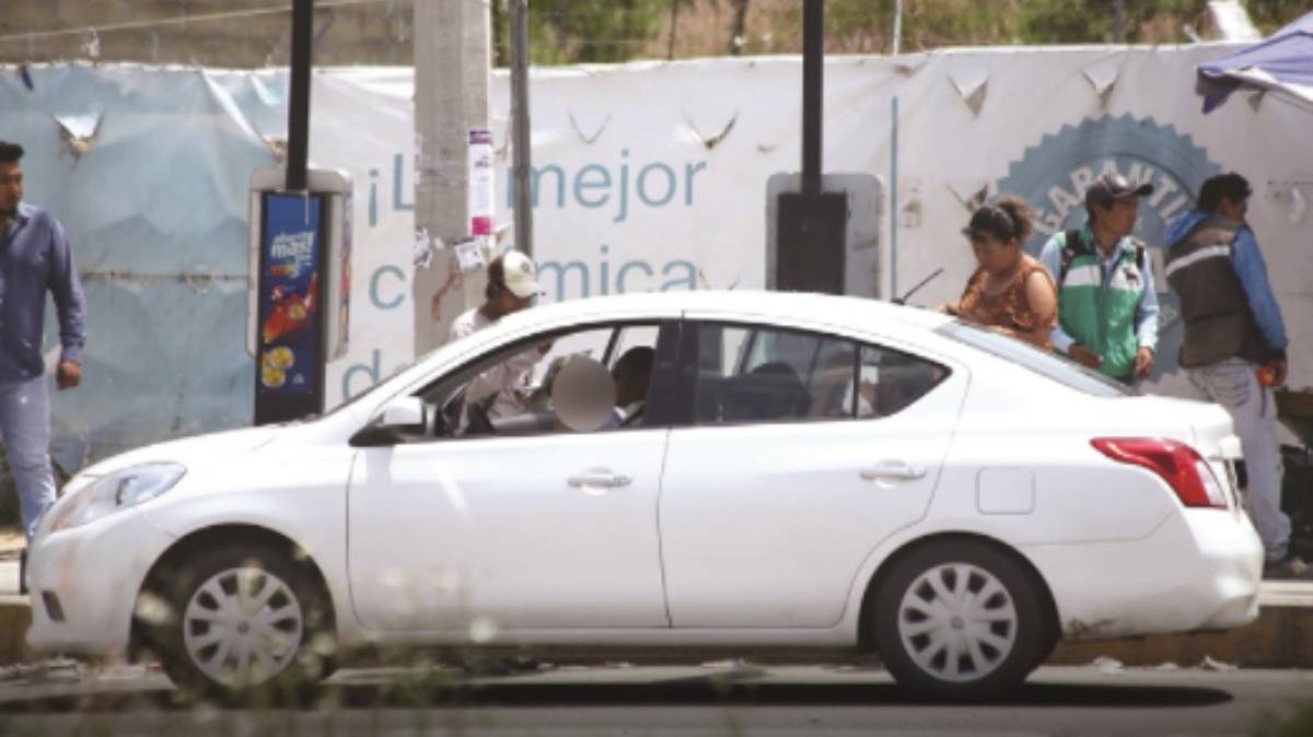 Caos en Angelópolis: Taxistas y Trabajadoras del Hogar Alzan la Voz por el Transporte