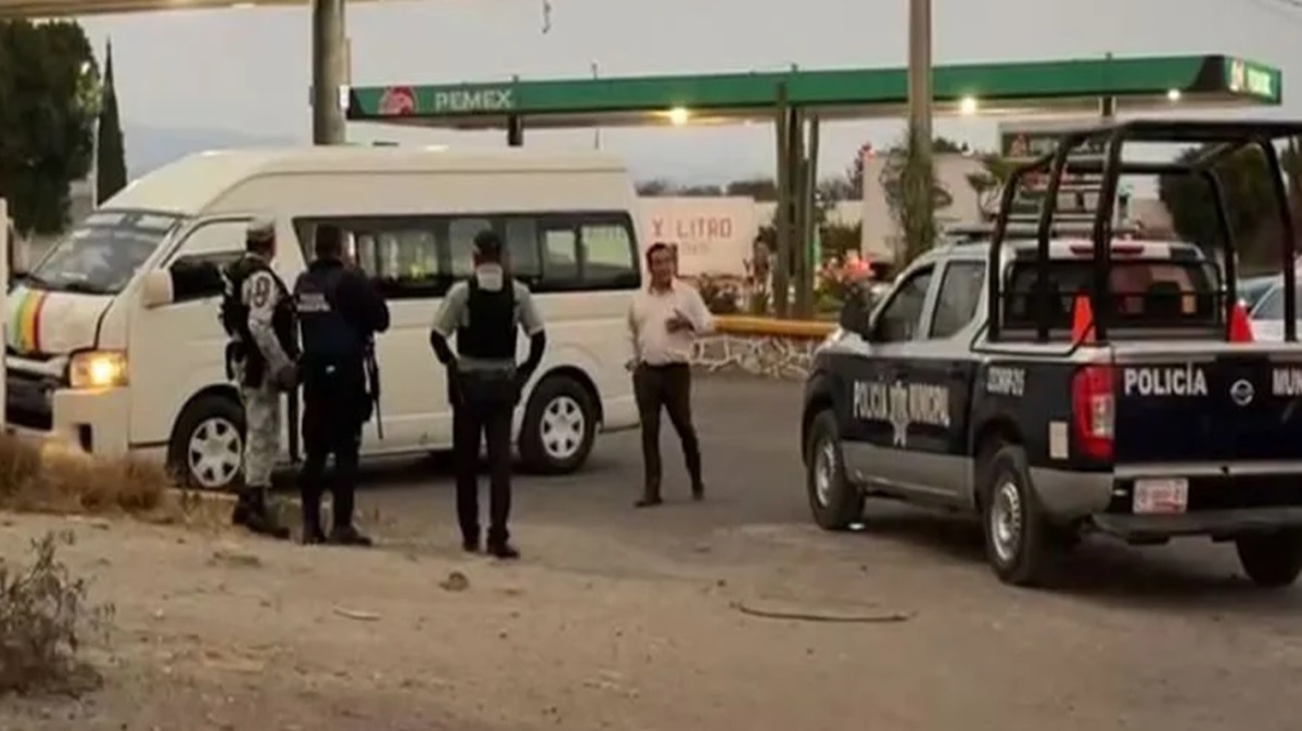 Brutal accidente en Puebla: Ruta embiste a ciclista y camioneta lo remata