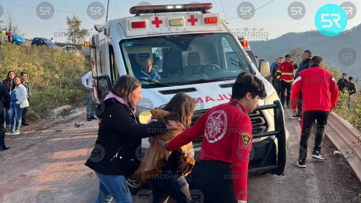 ¡Tragedia en la Carretera! Accidente en Zacatlán Deja Siete Heridos y Pánico en Pasajeros