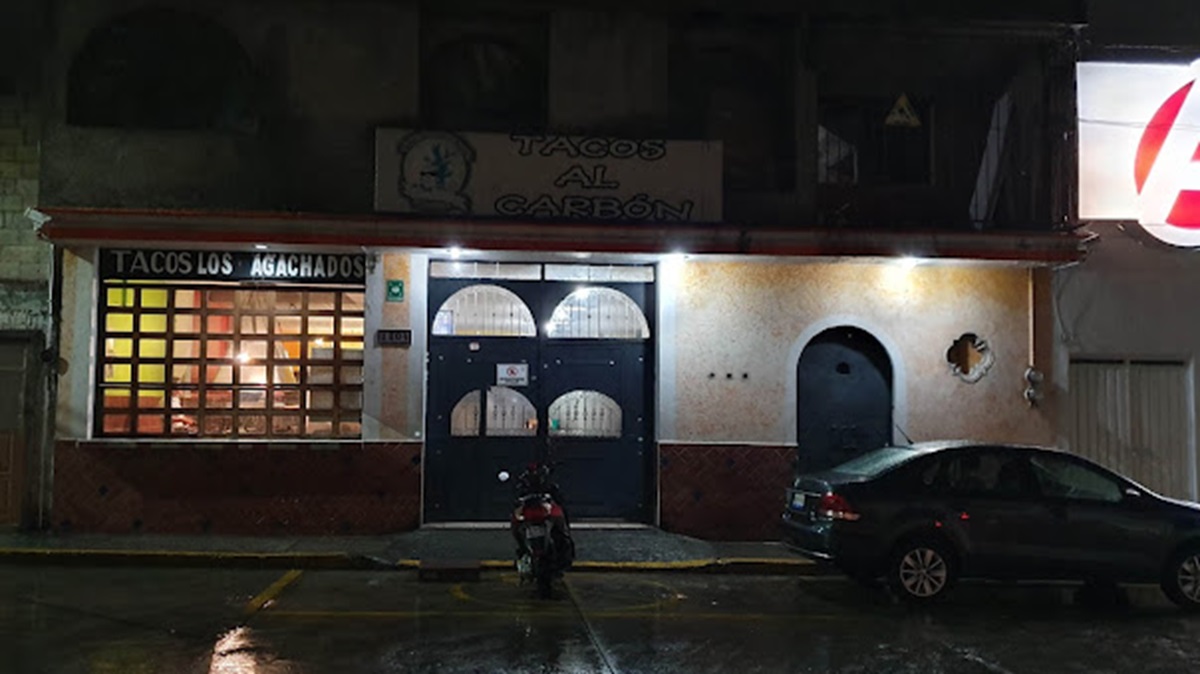 ¡Terror en Puebla! Asalto en taquería “Los Agachados” deja a clientes en pánico
