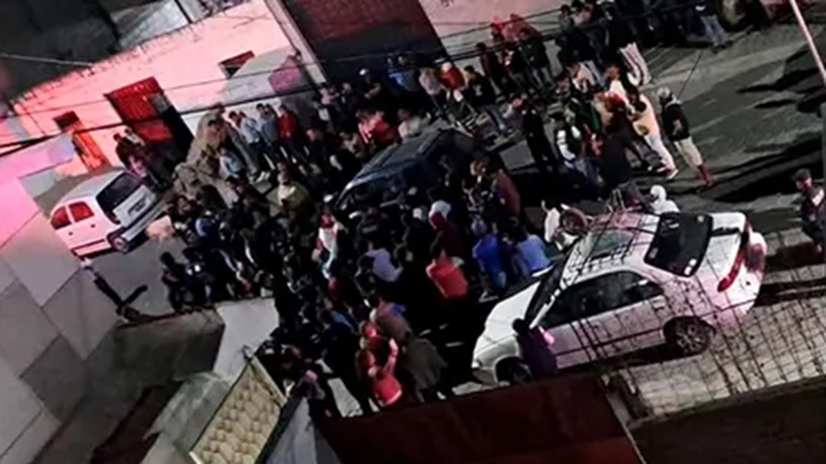 Lo iban a linchar por “vestirse raro”: Rescatan a joven de 13 años en Tlaxcala; solo iba por tortillas