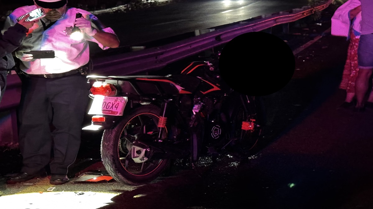 Domingo de tragedia en Puebla: muere motociclista tras choque en la Vía Atlixcáyotl