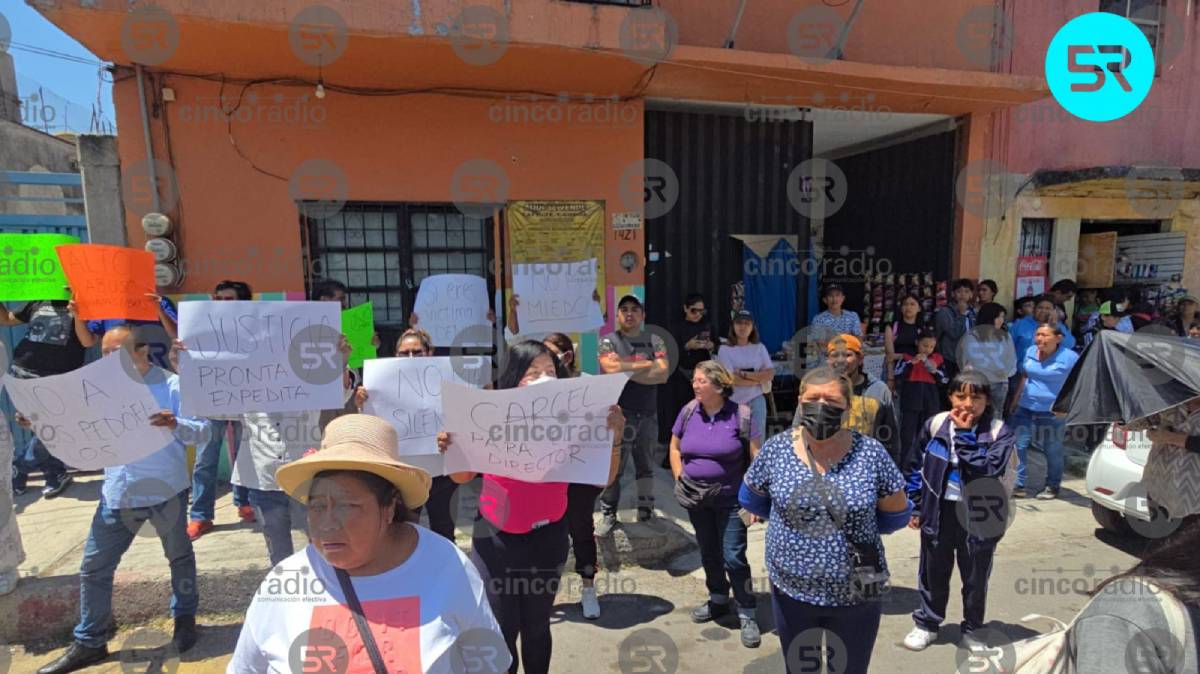 Escándalo en secundaria de San Pedro Cholula: acusan a director por presuntos abusos