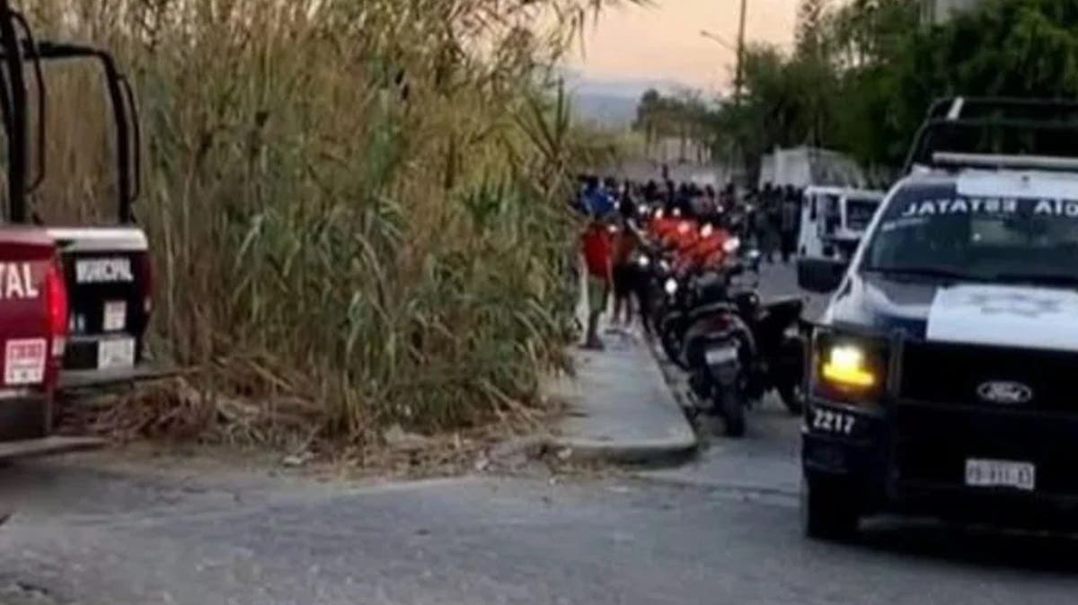 ¡Justicia por su propia mano! Retienen a seis policías en intento de linchamiento en Puebla