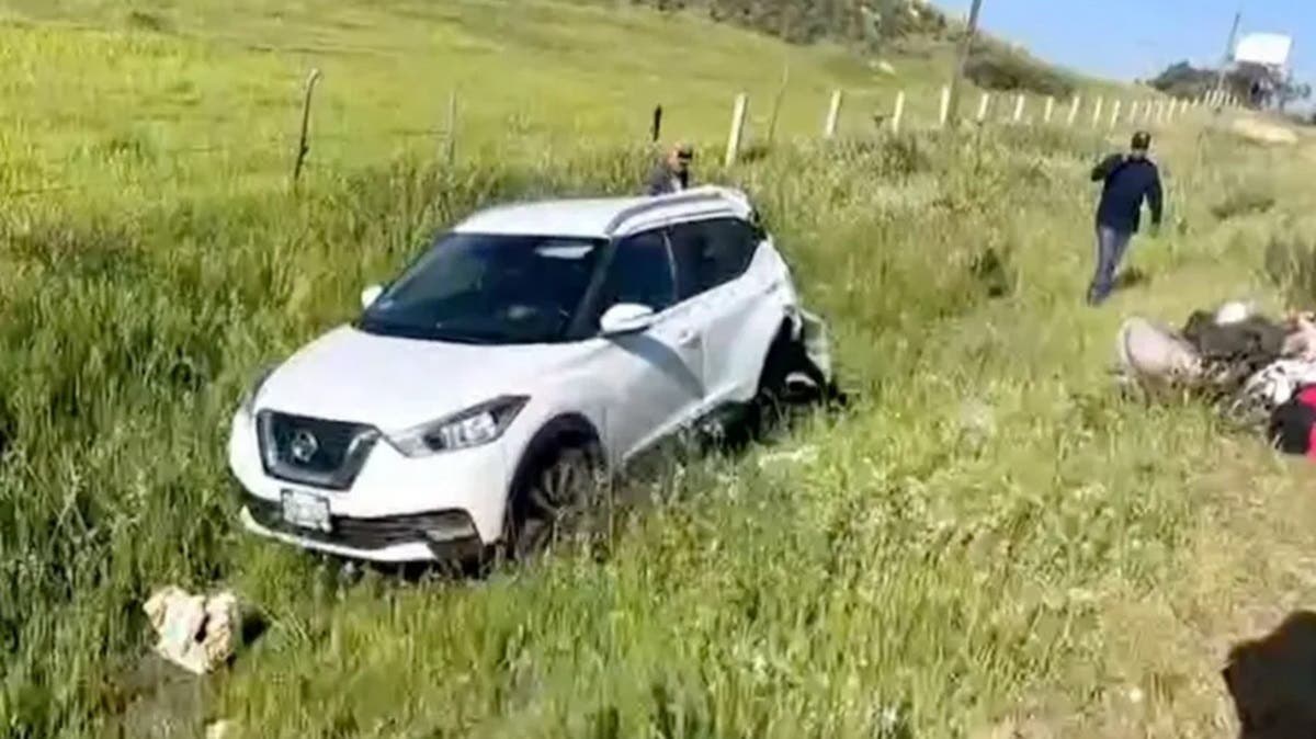 Intentaron rebasar… y casi chocan con un tráiler: 4 mujeres resultan heridas en la carretera Tecate-Ensenada