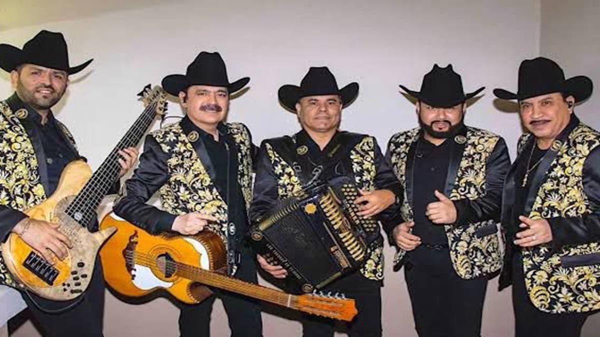 Policía detiene show de Los Tucanes de Tijuana en Tepic pese a no cantar corridos