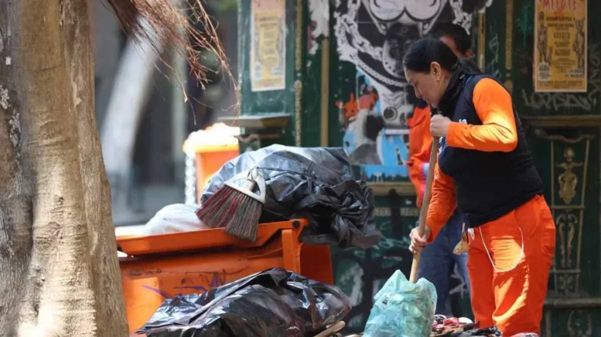 Puebla se prepara para recibir a 300 mil fieles: 150 trabajadoras del Servicio de Limpia mantendrán reluciente la ciudad durante Semana Santa
