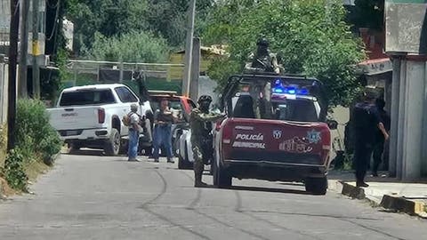 Persecución mortal en Acajete: delincuentes chocan al huir y uno muere en el lugar
