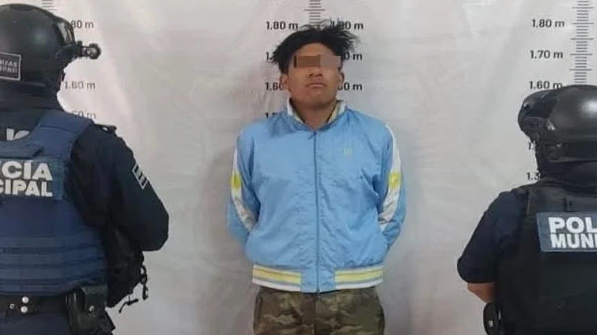 Cae ladrón de cervezas y Bimbo en Oxxo de Cuautlancingo: lo atraparon con el botín en la mano