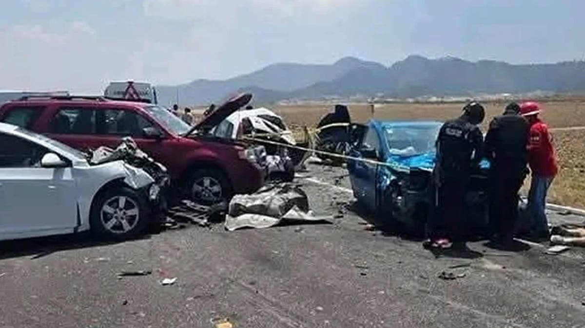 Carambola mortal en la autopista Teziutlán-Virreyes: 3 muertos y 12 heridos tras quema de pastizal