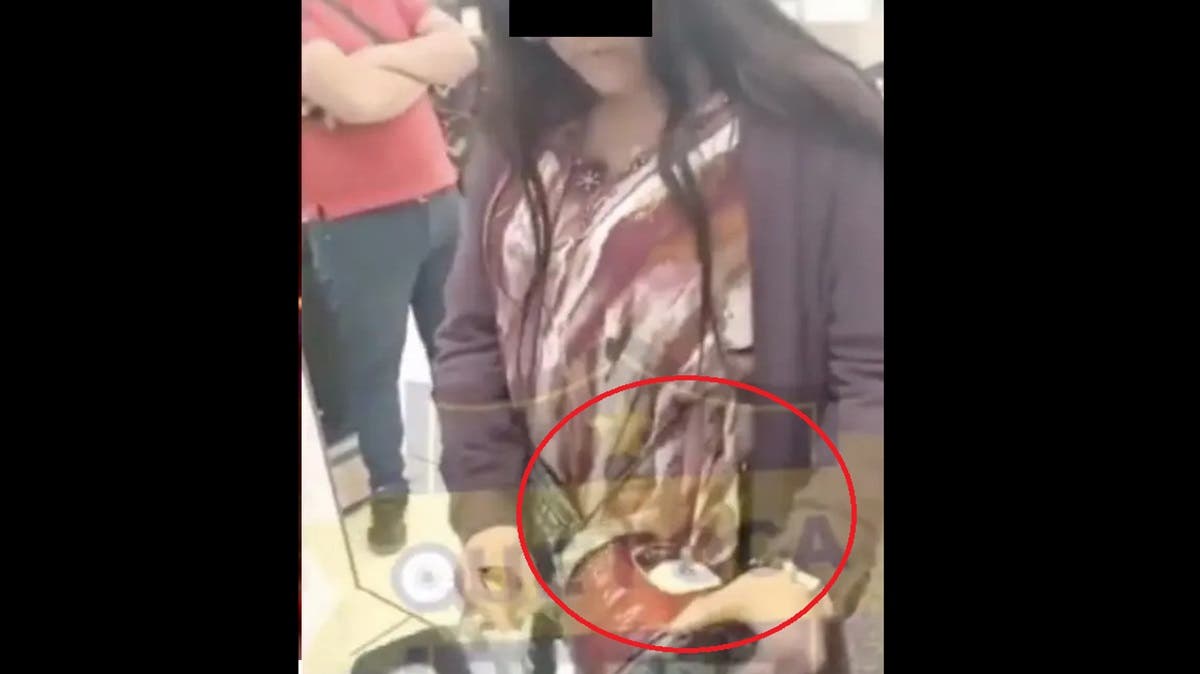 ¡Ni la licuadora se salvó! Fardera la esconde entre la ropa y la cachan en Coppel