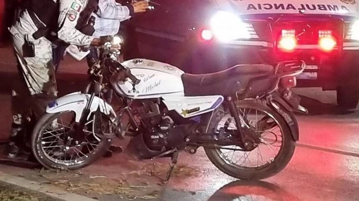 Motociclista muere degollado por cable colgante en pleno centro de Guadalupe Victoria FUERTE Foto