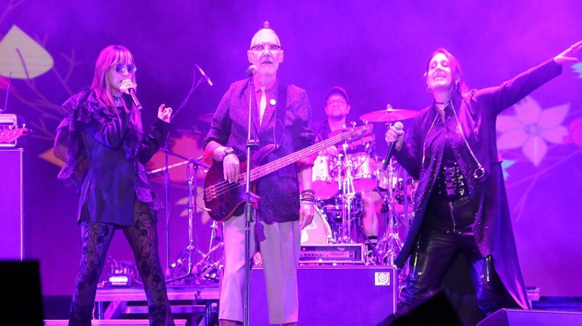 Rock en Tu Idioma prende el Teatro del Pueblo… pero con baja asistencia en la Feria de Puebla