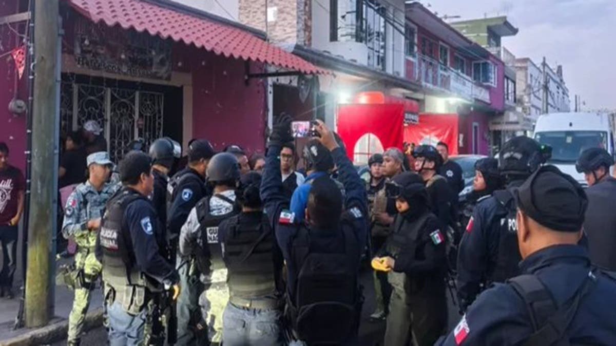 Tensión en Tianguismanalco: intentan linchar a dos hombres tras hallar predio con autopartes robadas