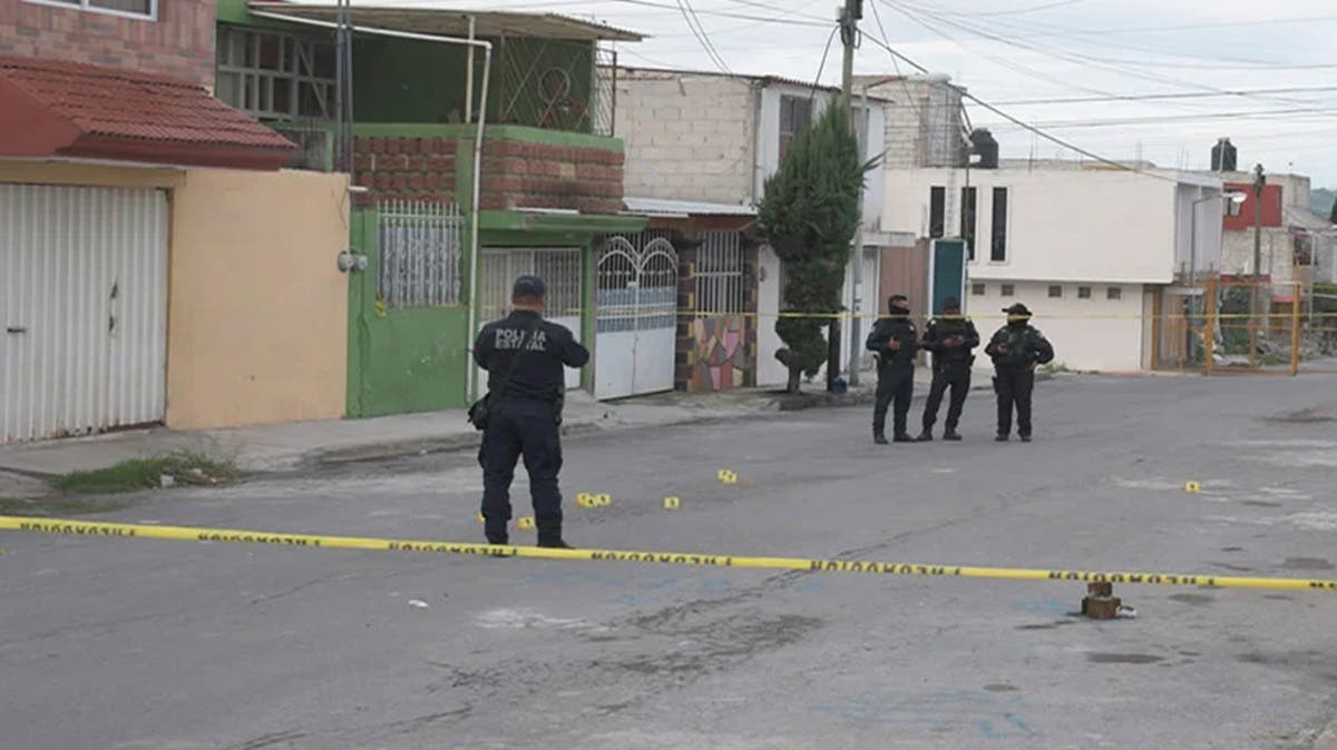 Ejecutan a comerciante con 8 balazos afuera de su casa en la colonia 3 de Mayo, Puebla