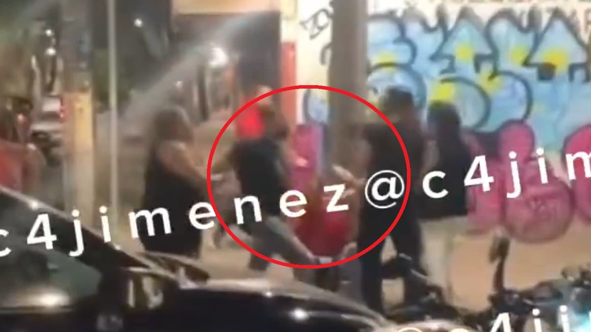 Fuerte VIDEO Motociclista golpea brutalmente a mujer de la tercera edad tras pleito vial