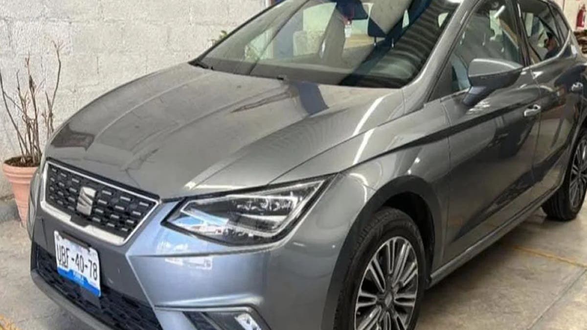 Le roban su Seat Ibiza en autolavado de la Recta a Cholula: lo dejó para lavarlo y desapareció