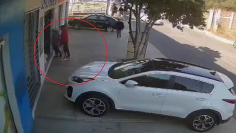 Asalto en Cuautlancingo: comando armado se roba camioneta tras atracar negocio (VIDEO)