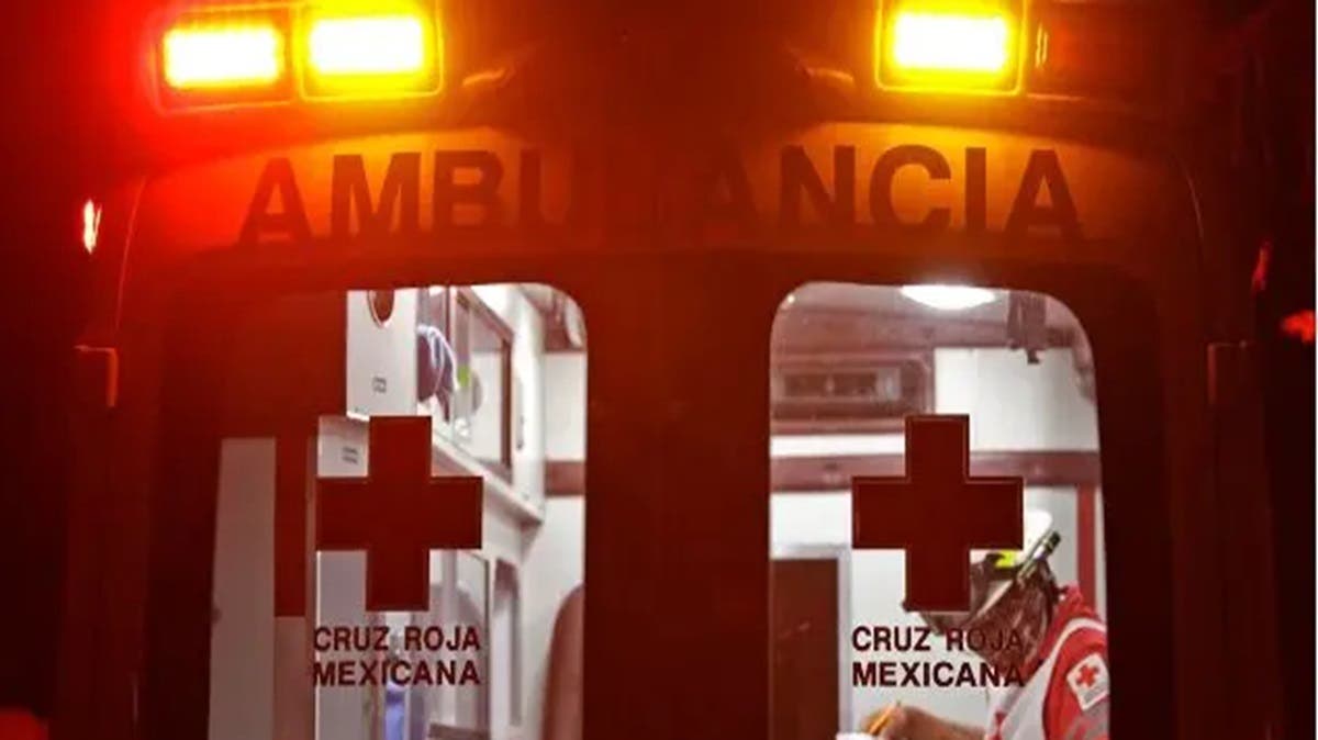 Sujeto golpea a su novia embarazada frente a todos en la Catedral de Tehuacán