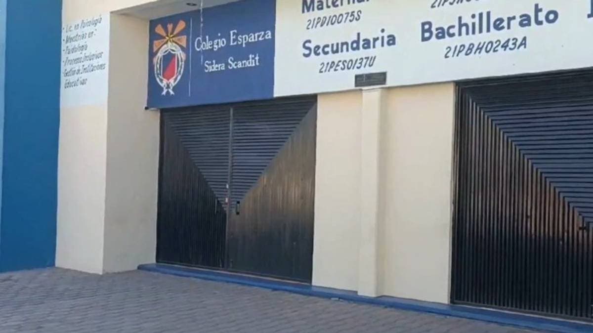 Terror al sur de Puebla: intentan secuestrar a dos estudiantes frente a colegio y padres frustran el crimen