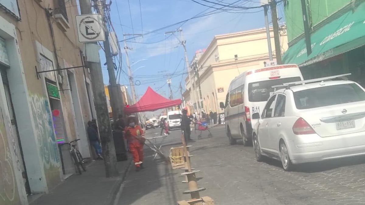 ¡Cuidado! Hombre finge “llamada urgente” y roba celular en el Centro de Puebla