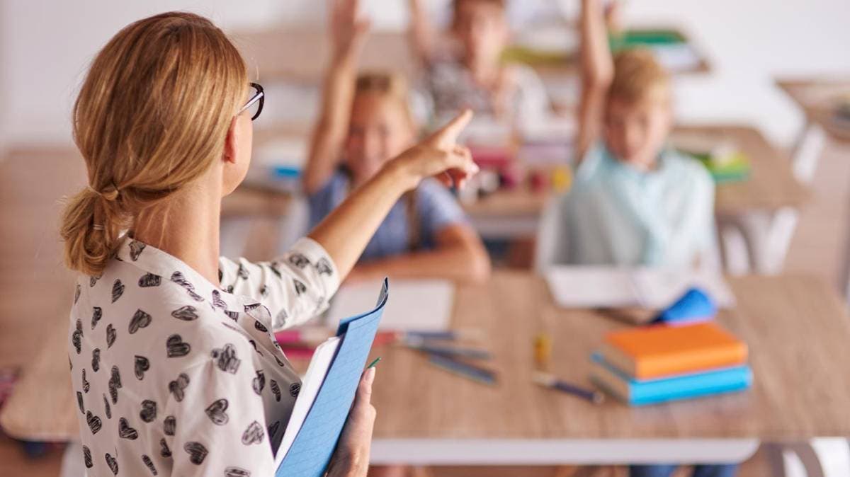 Gobierno de Puebla suspende clases este 9 de mayo en honor a las madres del sector educativo