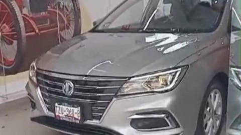 Fue por un cuernito al Oxxo… y terminó encañonado: Otro robo durante la madrugada en Puebla