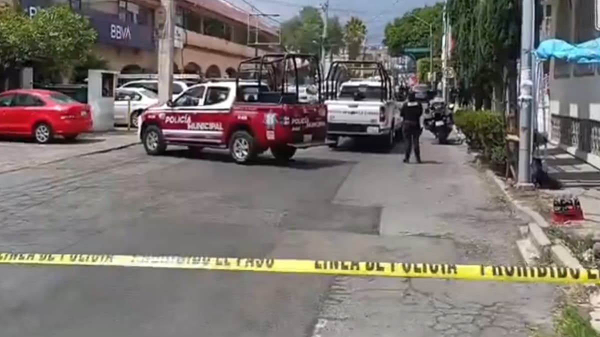 Asaltantes desarman a escoltas y balean a cuentahabiente en Las Ánimas, Puebla
