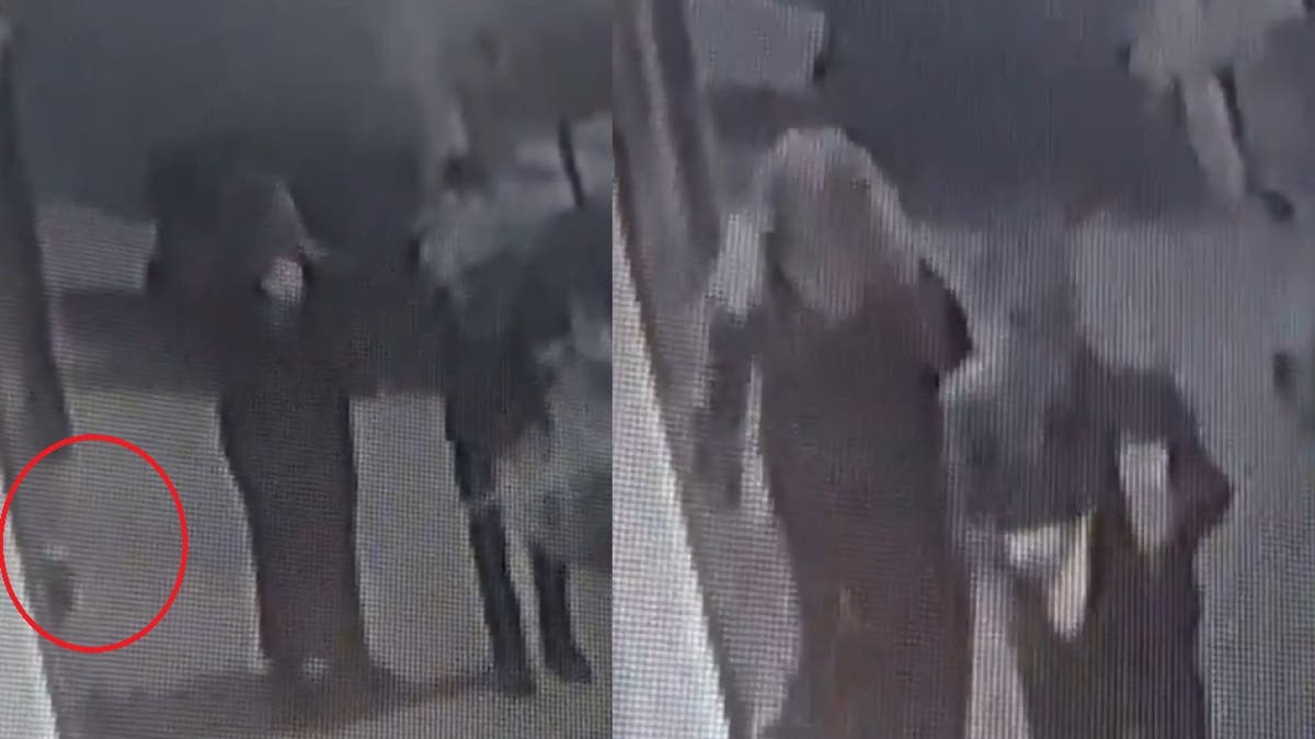 VIDEO | Mujer orina en un vaso y lo deja en la entrada de una casa en zona de la Feria de Puebla