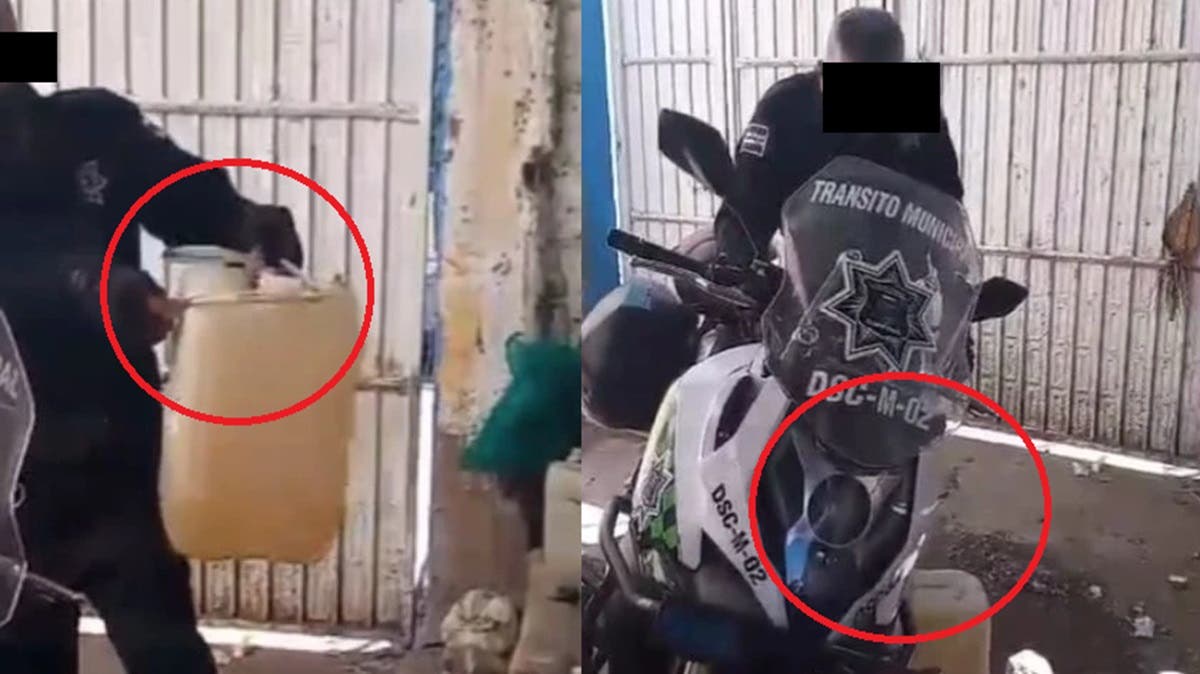 VIDEO Captan a agente de tránsito “huachicoleando” gasolina de motopatrulla en Puebla