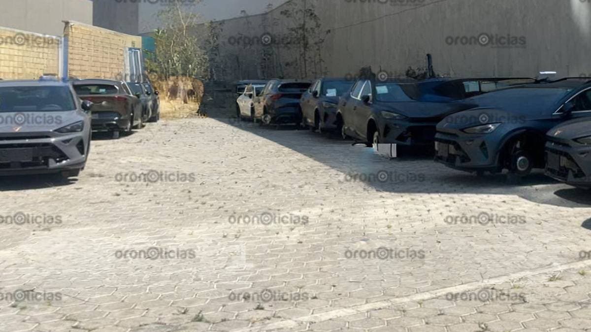 Golpe millonario en Puebla: Roban 16 llantas de autos nuevos en agencia CUPRA sobre Vía Atlixcáyotl