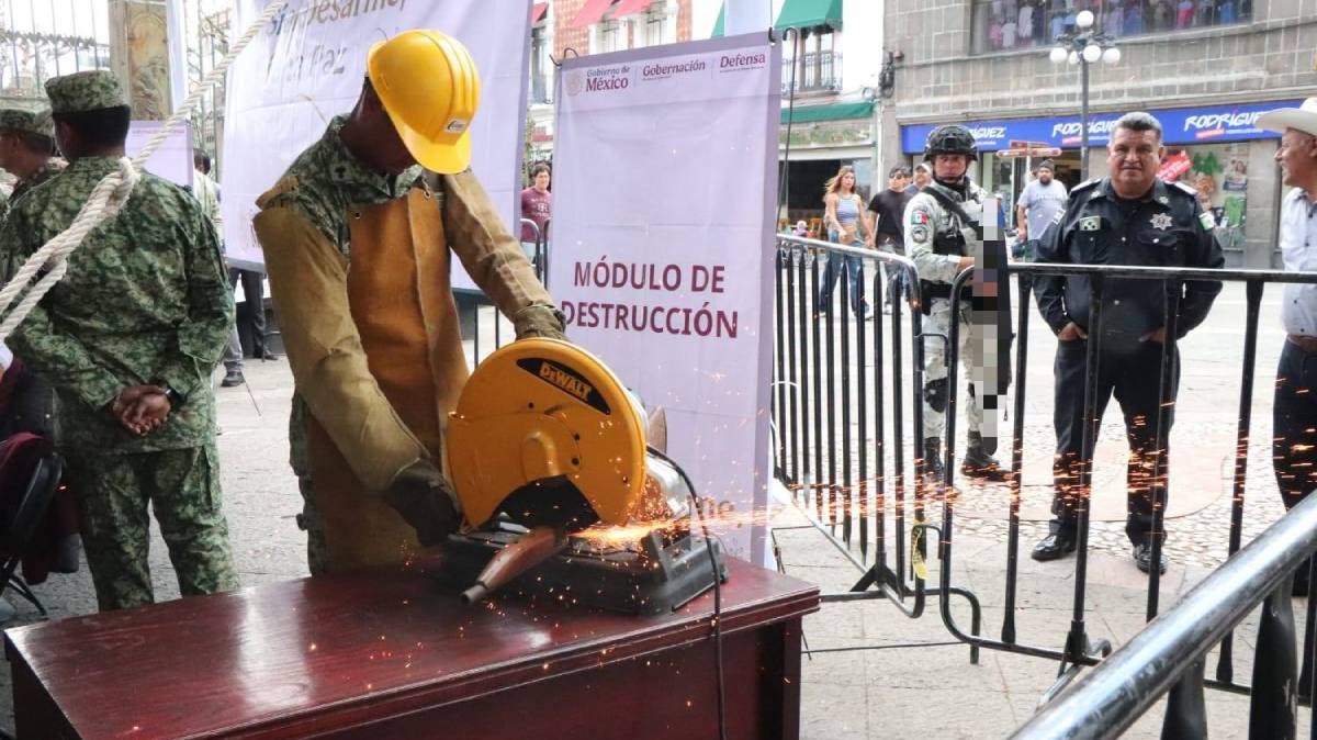 Puebla dice Sí a la Paz: entregan dinero por armas en campaña de desarme voluntario en el Zócalo