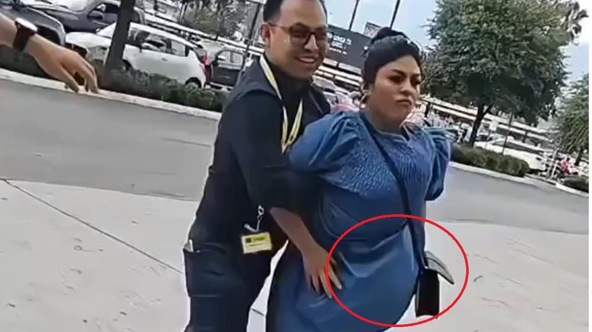 VIDEO Era ropa, no bebé! Fardera finge embarazo para robar en Coppel