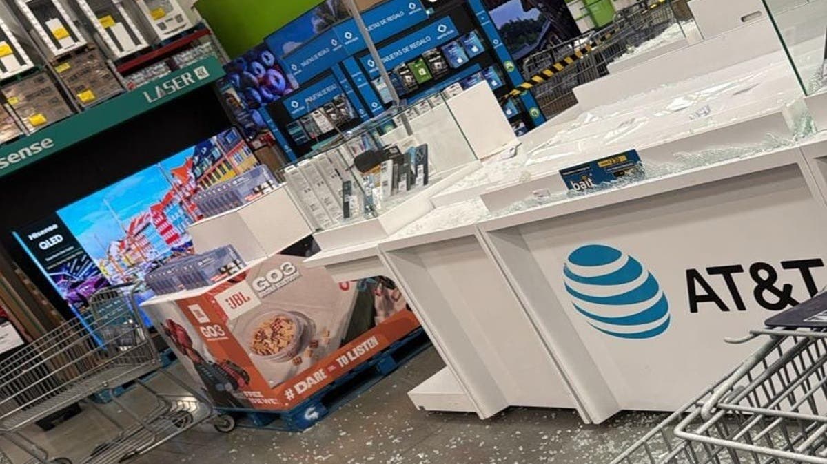 Última Hora | Roban casi 30 celulares en Sam’s Periplaza, Puebla: encapuchados irrumpen con marros y huyen en moto