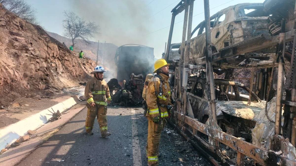 Milagro en el asfalto: Sólo dos heridos leves tras brutal colisión que desató un infierno sobre ruedas