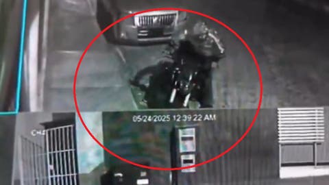 En segundos y sin pudor: así robaron una moto frente al Centro de Salud en Tecamachalco