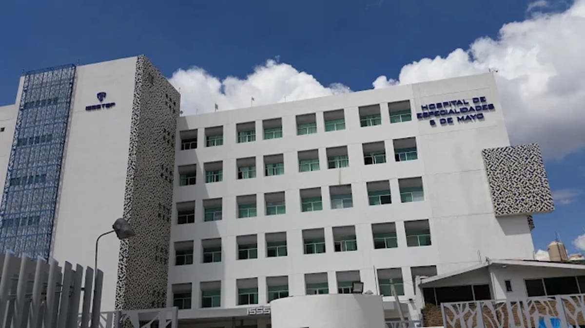 Muere policía estatal tras operación en el ISSSTEP; acusan infección por bacteria en quirófano del hospital Cinco de Mayo