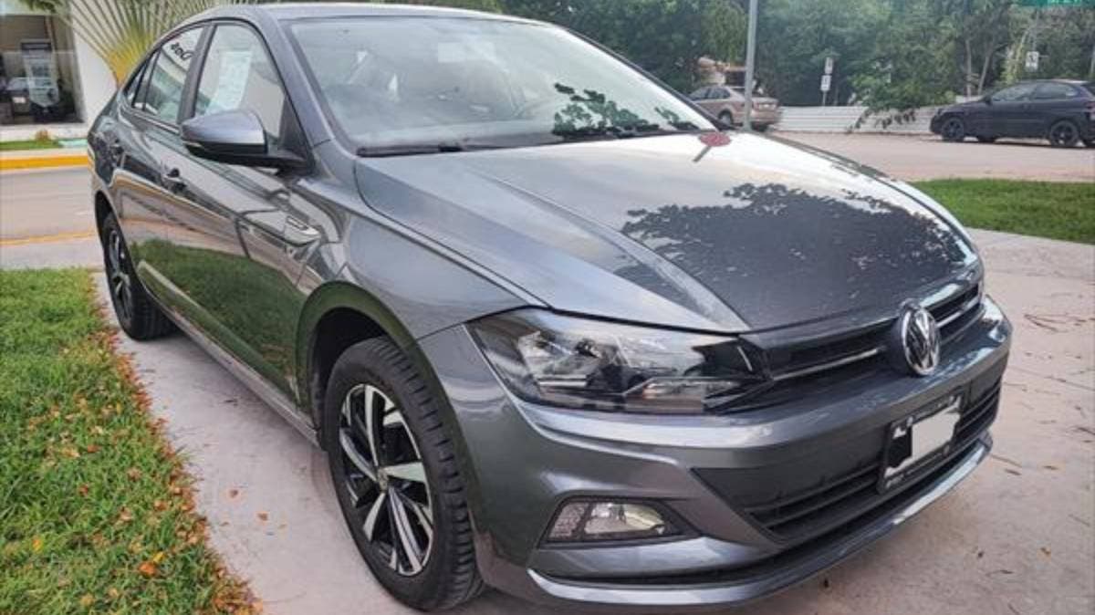 Violento asalto en Tecamachalco: Despojan a conductor de su auto en pleno alto del semáforo