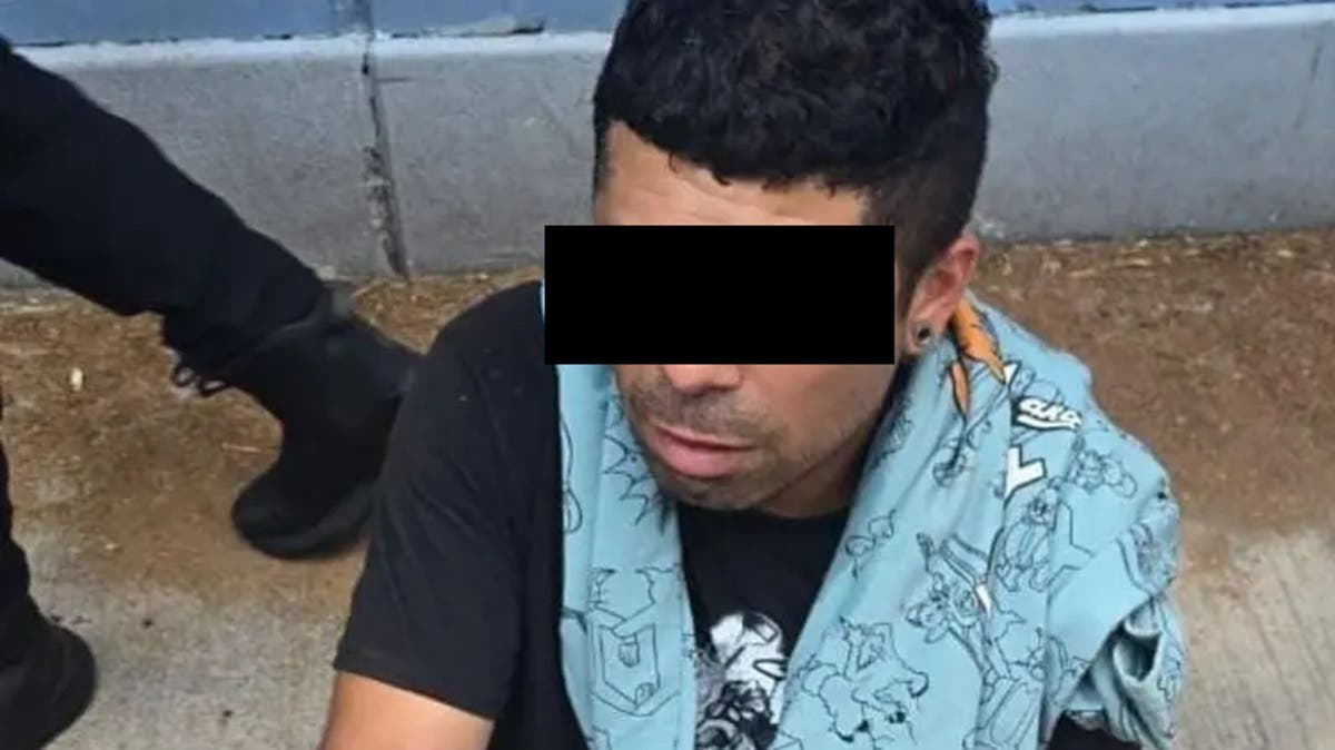 Atropella, choca y dispara contra policías: persecución de locura