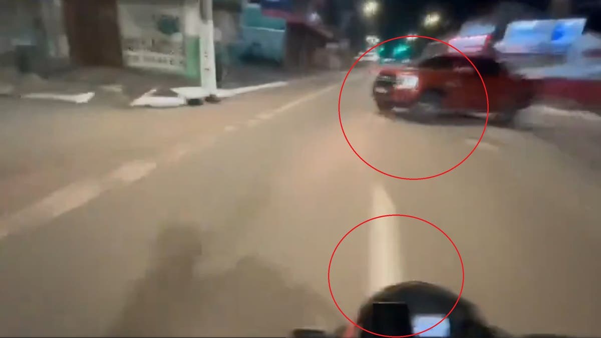 ¡IMPACTANTE VIDEO! Motociclista Captura su Propio Accidente por ir a exceso de velocidad