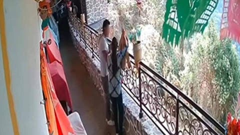Captados Robando Donaciones para Animales: Indignación por Pareja que Hurtó a Amigarras en Zacatlán