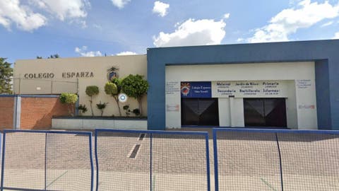 Caos en el Colegio Esparza: Alarma por Supuesta Bomb4 Desata Pánico y Confusión en Puebla