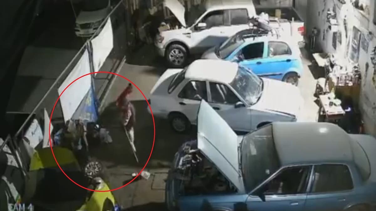 📹 VIDEO: Ladrones saquean taller en Tehuacán; cámaras los graban en plena acción